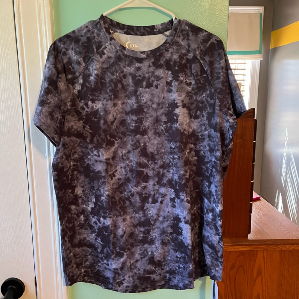 Zyia Men’s Hendrix Dusk Swoop T ‼️NEED GONE. Make me an offer..